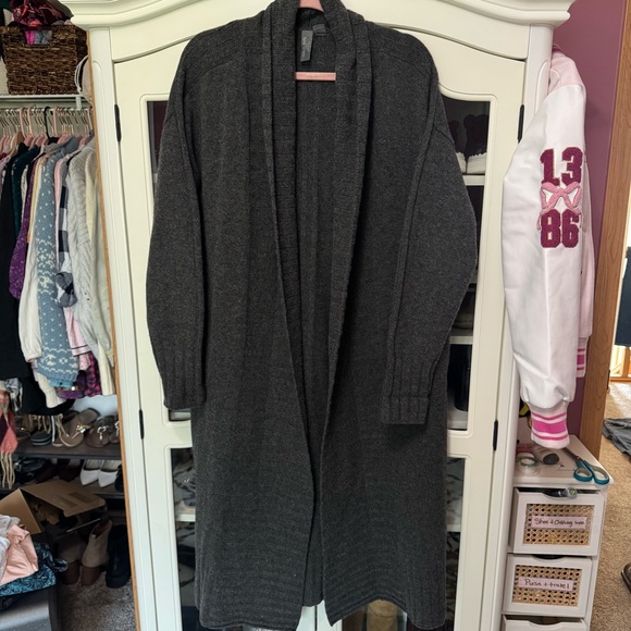 SOLD - Picture 3 of 9